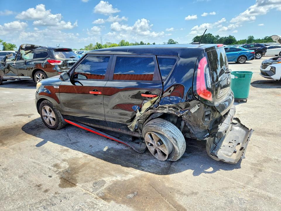 2015 Kia Soul VIN KNDJN2A25F7158285 COPART salvage auction — SIDE, Fl - Cert Of Title Slvg Rebuildable, sold $400 on 2026-07-14 (photo 2)
