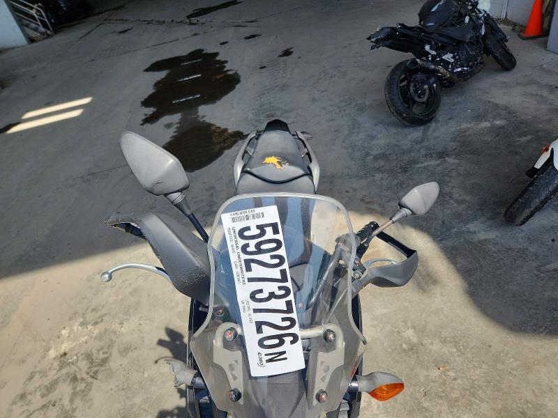 2015 Honda Nc VIN JH2RC6309FK100163 COPART salvage auction — SIDE, Va - Cert Of Title - Salvage, sold $400 on 2026-07-30 (photo 5)