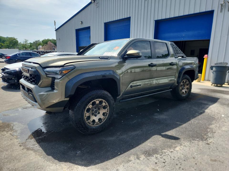 2025 Toyota Tacoma VIN 3TYLC5LNXST036338 — COPART salvage auction photo