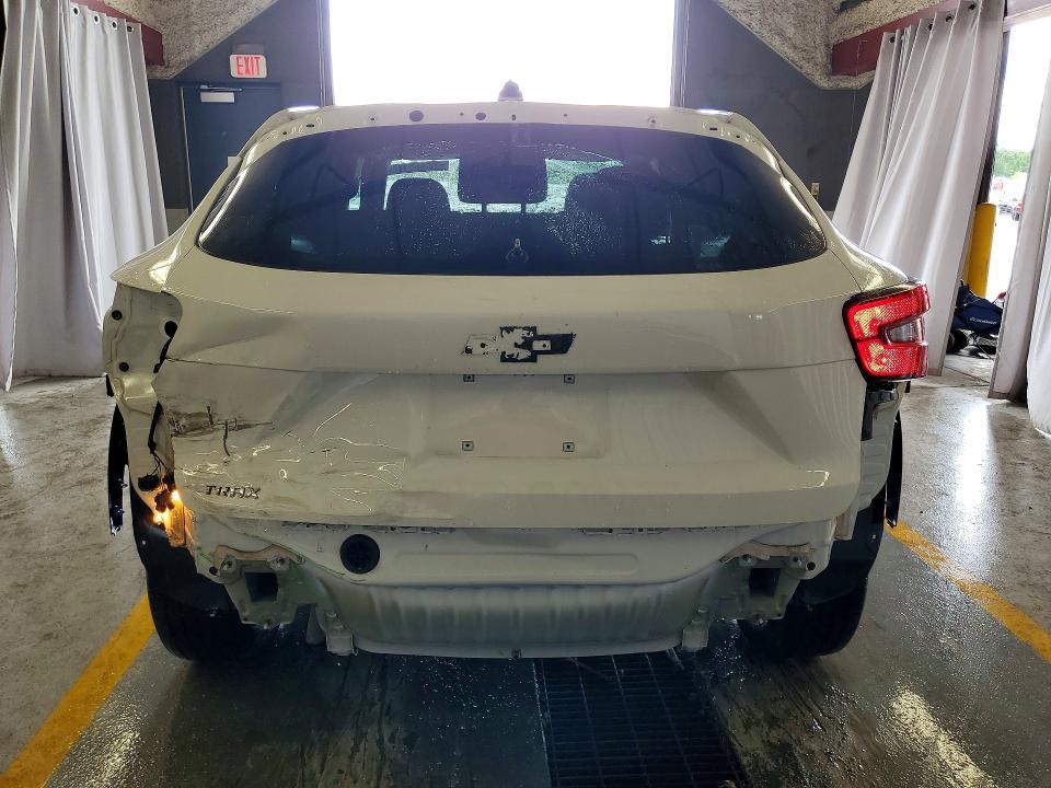 2024 Chevrolet Trax VIN KL77LFE25RC240396 COPART salvage auction — REAR END, In - Certificate Of Title, sold $10,100 on 2026-07-09 (photo 6)