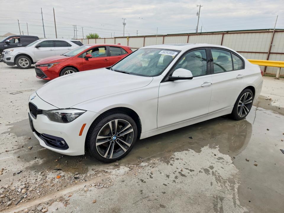 2018 BMW 3er VIN WBA8B9C56JEE81773 COPART salvage auction — WATER/FLOOD, Tx - Salvage Title-Flood Damage, sold $2,100 on 2026-07-28 (photo 1)