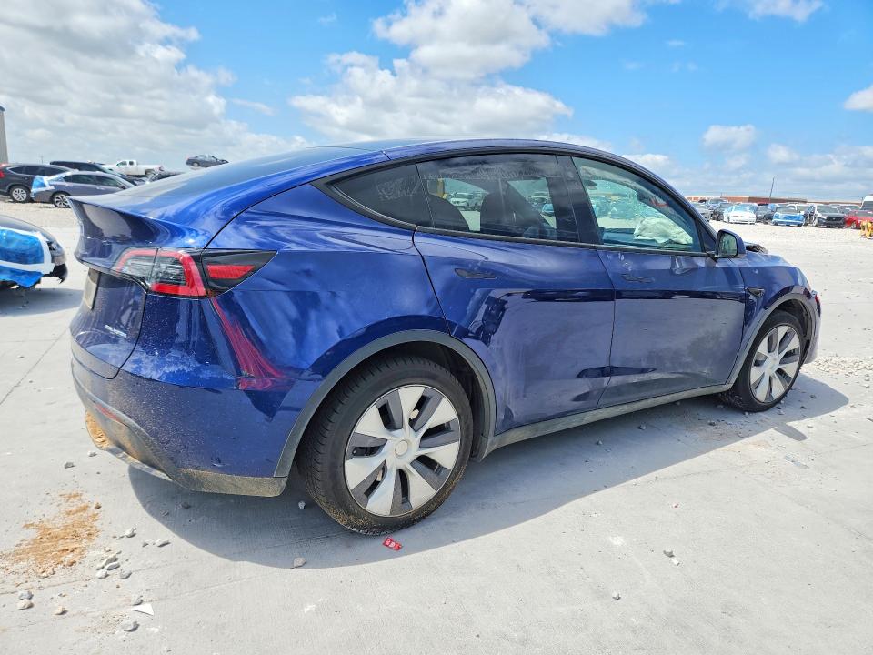 2023 Tesla Model y VIN 7SAYGDEE7PA063943 COPART salvage auction — FRONT END, Tx - Salvage Vehicle Title, sold $6,100 on 2026-07-24 (photo 3)