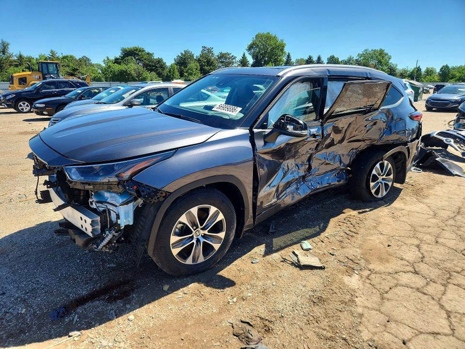 2022 Toyota VIN 5TDGZRBH2NS594624 COPART salvage auction — SIDE, Il - Salvage Certificate, sold $250 on 2026-07-21 (photo 1)