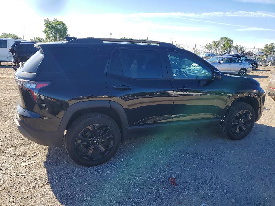 2026 Chevrolet Equinox VIN 3GNAXHEGXTL438575 COPART salvage auction — SIDE, Md - Cert Of Salvage > 75% Damage, sold $10,200 on 2026-07-30 (photo 3)
