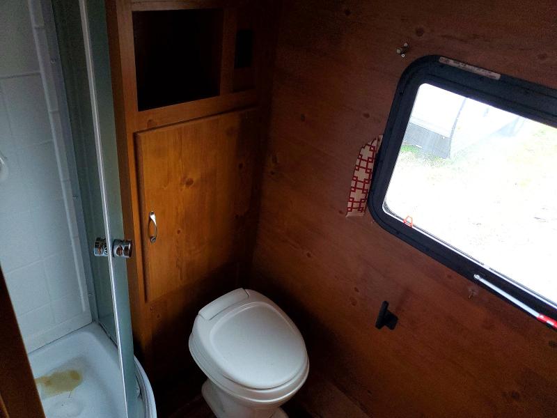 2021 Gulf stream Coach VIN 1NL1G2316M7050960 COPART salvage auction — HAIL, IL - SALVAGE CERTIFICATE, sold $3,350 on 2026-07-08 (photo 8)