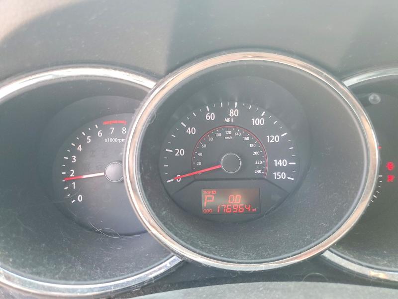2011 Kia Sorento VIN 5XYKT3A18BG043586 COPART salvage auction — MECHANICAL, Mt - Certificate Of Title, sold $1,400 on 2026-07-31 (photo 9)