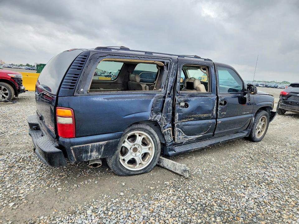 2002 Gmc VIN 1GKFK66U02J282787 COPART salvage auction — SIDE, Co - Public - Salvage Title, sold $300 on 2026-07-23 (photo 3)