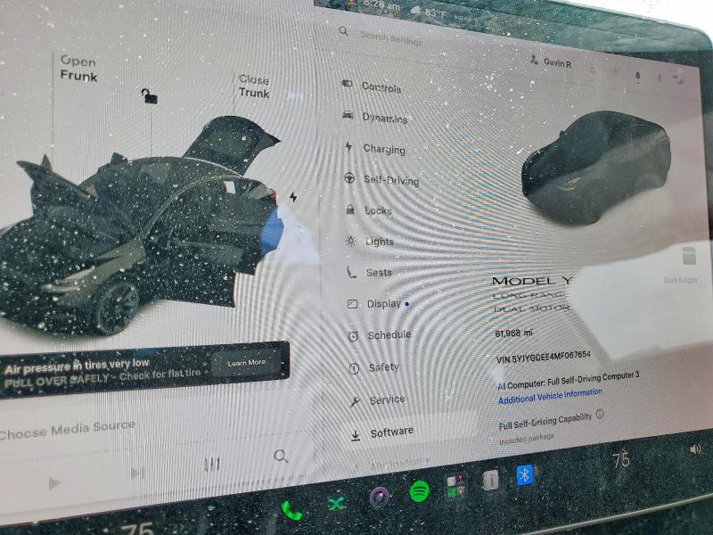 2021 Tesla Model y VIN 5YJYGDEE4MF067654 COPART salvage auction — ROLLOVER, TX - SALVAGE VEHICLE TITLE, sold $275 on 2026-07-23 (photo 9)