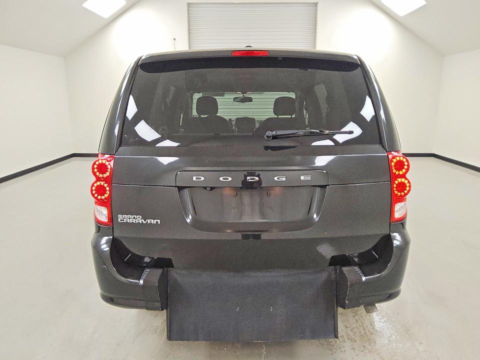2017 Dodge Grand caravan VIN 2C4RDGBGXHR606972 COPART salvage auction — MECHANICAL, TX - CERTIFICATE OF TITLE, sold $925 on 2026-07-09 (photo 6)