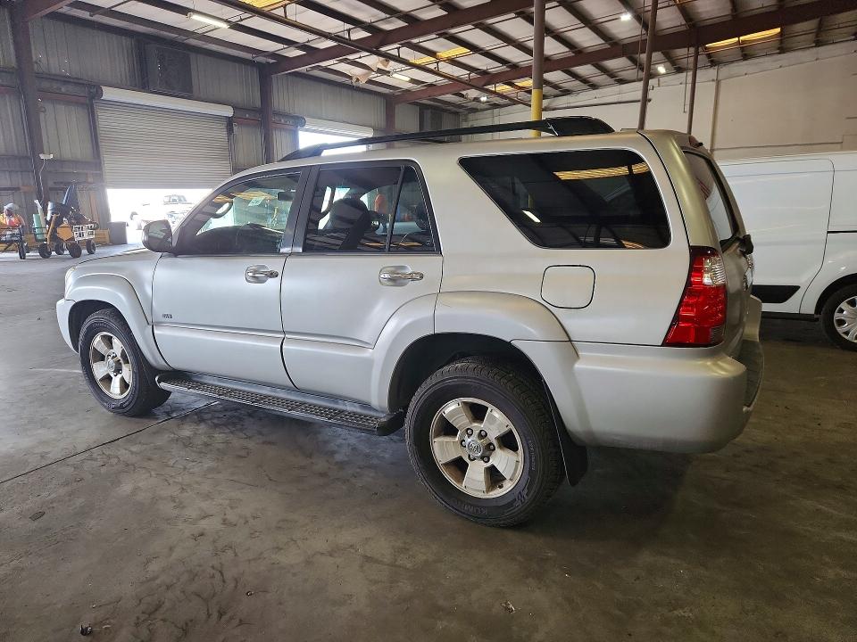 2007 Toyota 4runner VIN JTEZU14RX78071742 COPART salvage auction — MINOR DENT/SCRATCHES, MT - CERTIFICATE OF TITLE, sold $2,000 on 2026-07-29 (photo 2)
