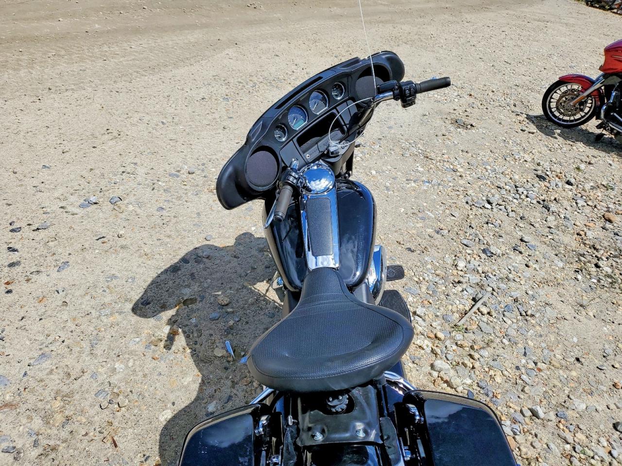 2023 Harley-Davidson FLHTP VIN 1HD1FMP19PB611537 COPART salvage auction — Side, MA - CERT OF TITLE-SALVAGE, sold $6,300 on 2026-07-09 (photo 6)