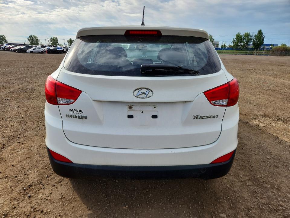 2010 Hyundai Tucson VIN KM8JT3AC5AU076292 COPART salvage auction — REAR END, Ab - Bos - Salvage, sold $1,950 on 2026-07-07 (photo 6)