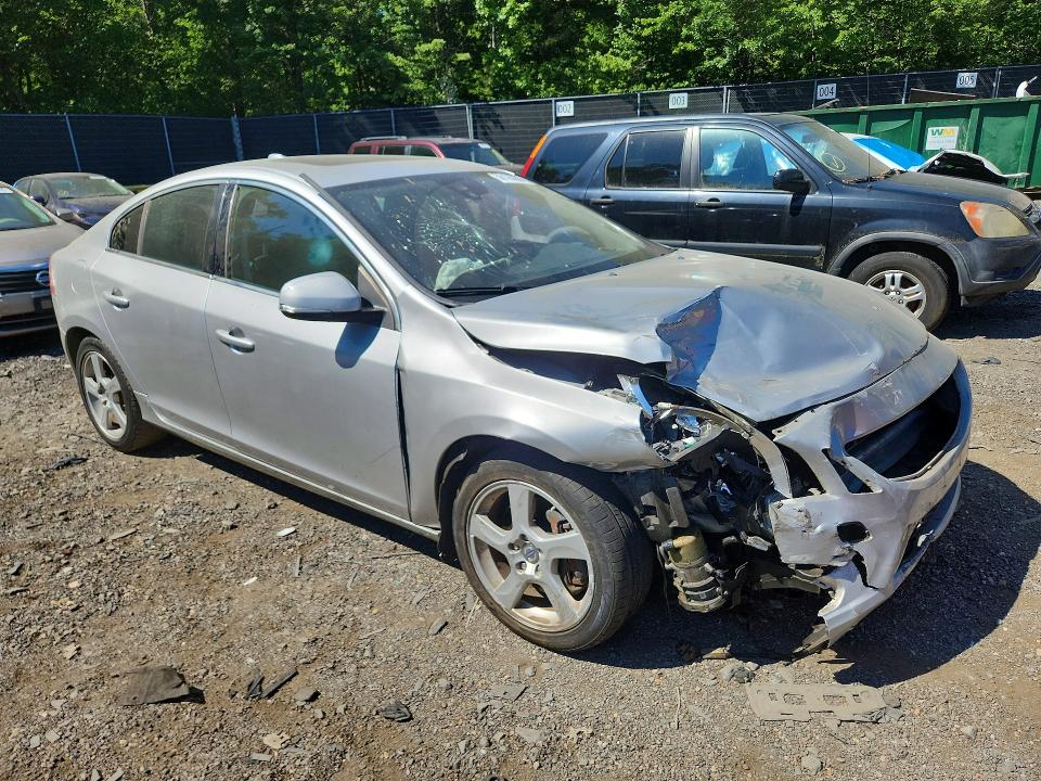 2012 Volvo S60 VIN YV1622FSXC2049573 COPART salvage auction — FRONT END, MD - CERT OF SALVAGE > 75% DAMAGE (P), sold $350 on 2026-07-02 (photo 4)