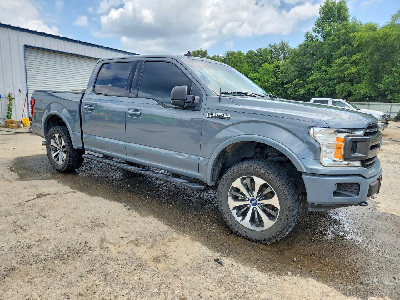 2019 Ford F-150 Lightning VIN 1FTEW1E55KKC45933 COPART salvage auction — Mechanical, LA - CERT OF TITLE-SALVAGE, sold $4,950 on 2026-07-09 (photo 4)