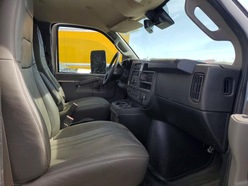 2022 Gmc Savana VIN 7GZ37TC73NN006360 COPART salvage auction — SIDE, CA - SALVAGE CERTIFICATE, sold $3,350 on 2026-07-08 (photo 7)
