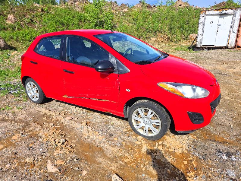 2012 Mazda 2 VIN JM1DE1KY2C0143743 COPART salvage auction — SIDE, Qc - Gravement Accidente, sold $625 on 2026-07-07 (photo 4)
