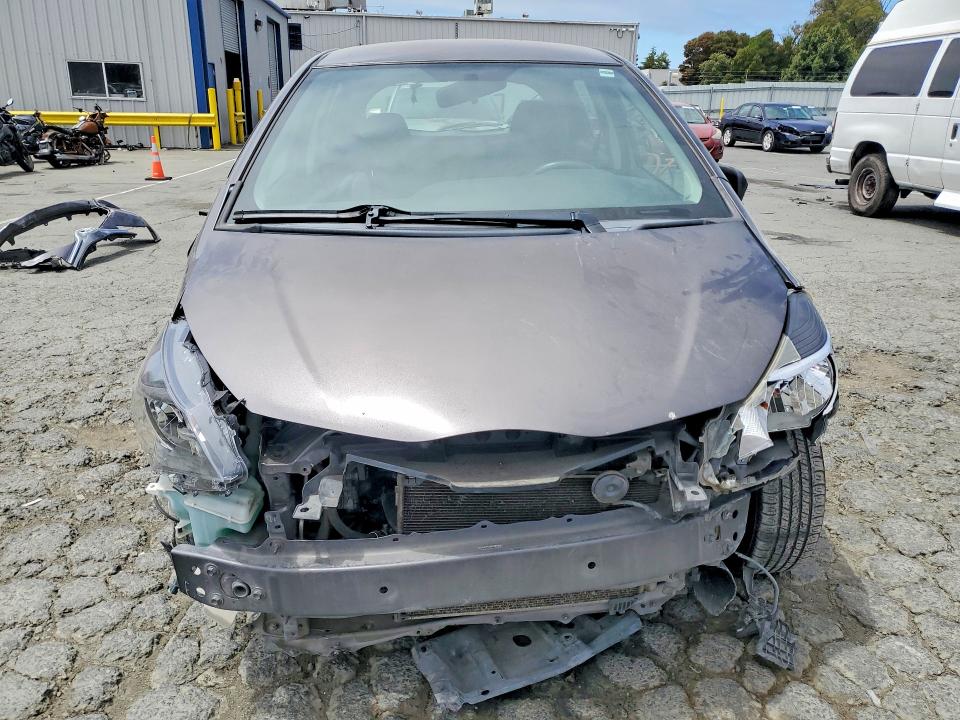 2015 Toyota Yaris VIN VNKKTUD38FA039506 COPART salvage auction — FRONT END, CA - SALVAGE CERTIFICATE, sold $1,550 on 2026-07-10 (photo 5)