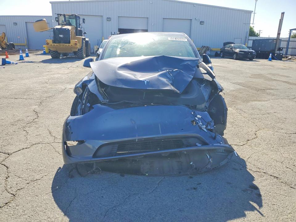 2022 Tesla Model y VIN 7SAYGDEE8NF480617 COPART salvage auction — FRONT END, Ca - Non-Repairable Vehicle Cert, sold $775 on 2026-07-29 (photo 5)