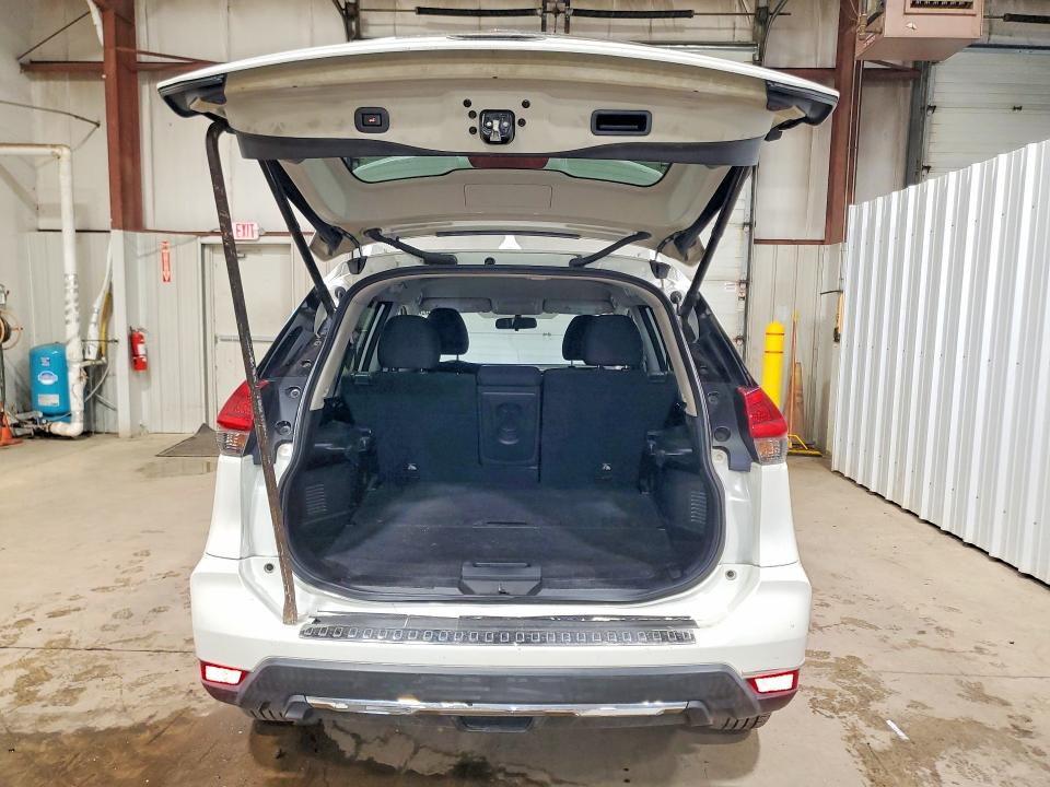 2018 Nissan Rogue VIN KNMAT2MVXJP596840 COPART salvage auction — UNDERCARRIAGE, Pa - Cert Of Title, sold $2,500 on 2026-07-30 (photo 6)
