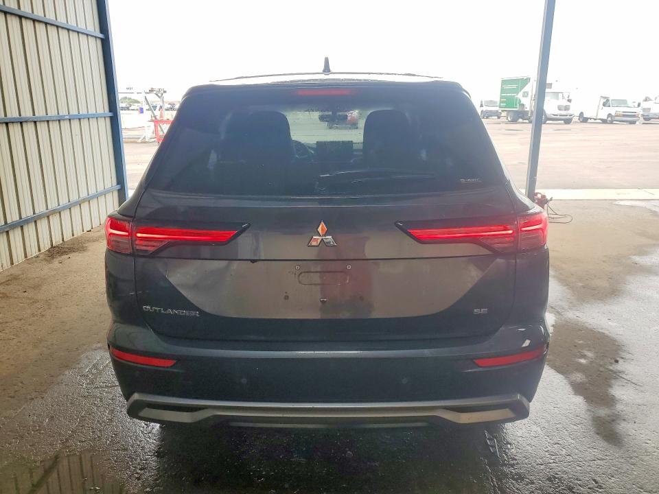 2025 Mitsubishi Outlander VIN JA4J4VA80SZ058595 COPART salvage auction — SIDE, Co - Salvage Title, sold $550 on 2026-07-22 (photo 6)