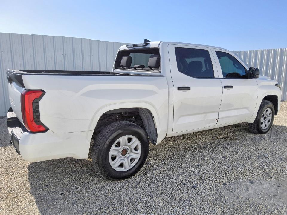 2026 Toyota Tundra VIN 5TFKB5DB1TX339955 COPART salvage auction — SIDE, Fl - Certificate Of Title, sold $27,250 on 2026-07-21 (photo 3)