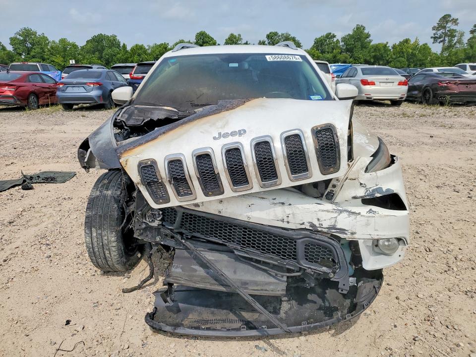 2016 Jeep Cherokee VIN 1C4PJLCB6GW234287 COPART salvage auction — ENGINE BURN, Tx - Nonrepairable Title, sold $150 on 2026-07-02 (photo 5)