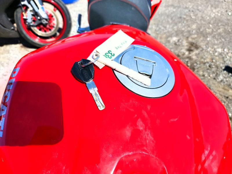 2017 Ducati Panigale VIN ZDM14B1W9HB004639 COPART salvage auction — SIDE, On - Permit No Brand - Unfit, sold $4,850 on 2026-08-13 (photo 8)