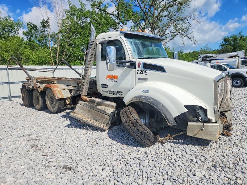 2024 Kenworth T880 VIN 1NKZL40X3RJ377205 COPART salvage auction — FRONT END, OH - CERT OF TITLE-SALVAGE, sold $52,500 on 2026-07-09 (photo 1)