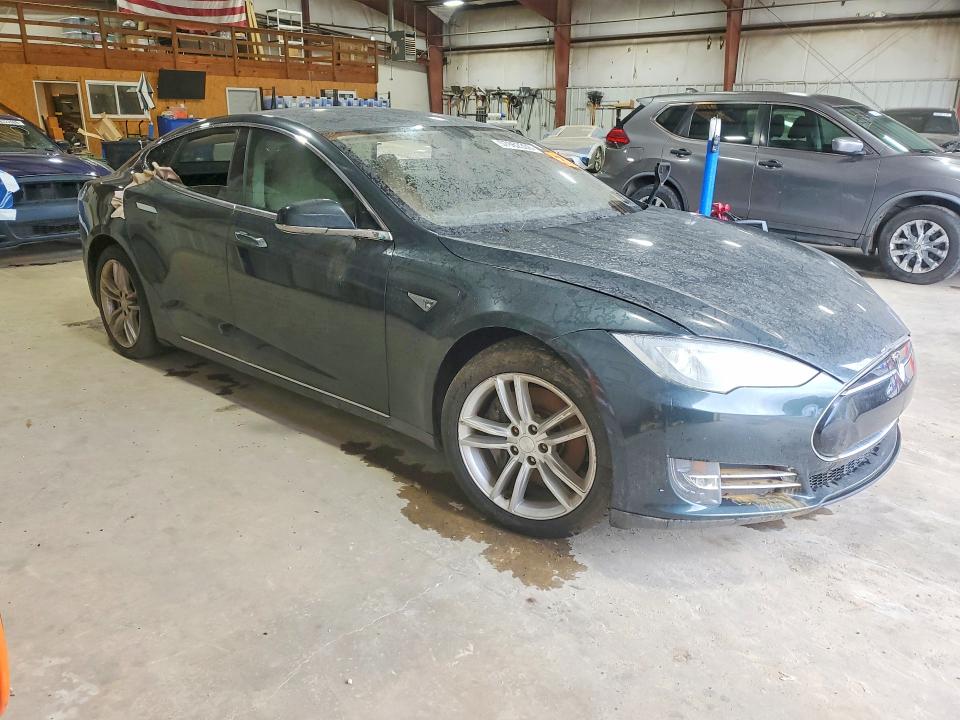 2013 Tesla VIN 5YJSA1AC1DFP10732 COPART salvage auction — SIDE, Ga - Certificate Of Title, sold $3,300 on 2026-07-10 (photo 4)