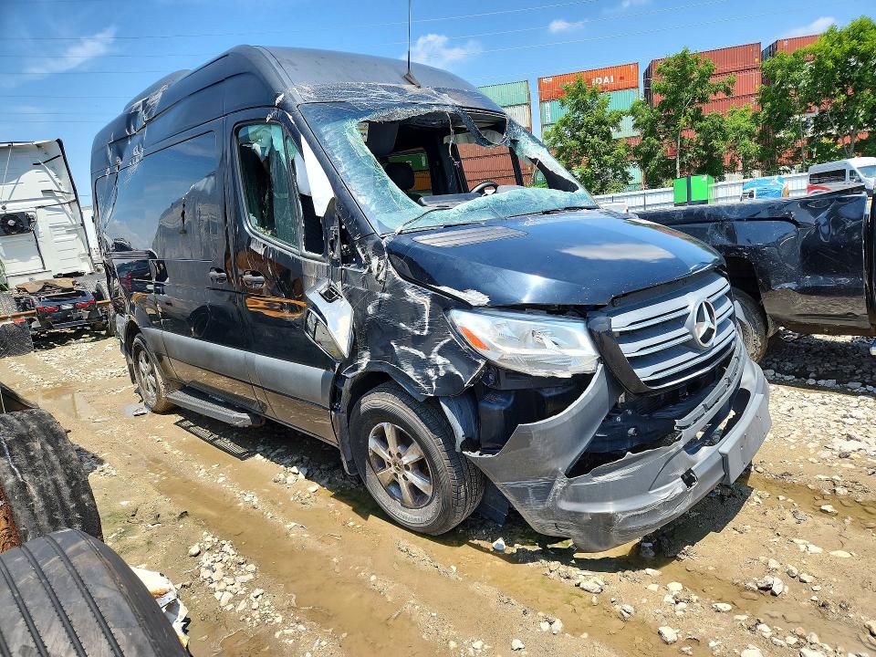 2019 Mercedes-benz Sprinter VIN WDZPF0CD9KP020883 COPART salvage auction — ROLLOVER, Oh - Cert Of Title-Salvage, sold $3,250 on 2026-07-11 (photo 4)