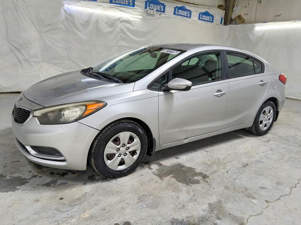 2015 Kia Forte VIN KNAFX4A62F5263129 COPART salvage auction — MINOR DENT/SCRATCHES, TN - CERTIFICATE OF TITLE, sold $950 on 2026-07-23 (photo 1)