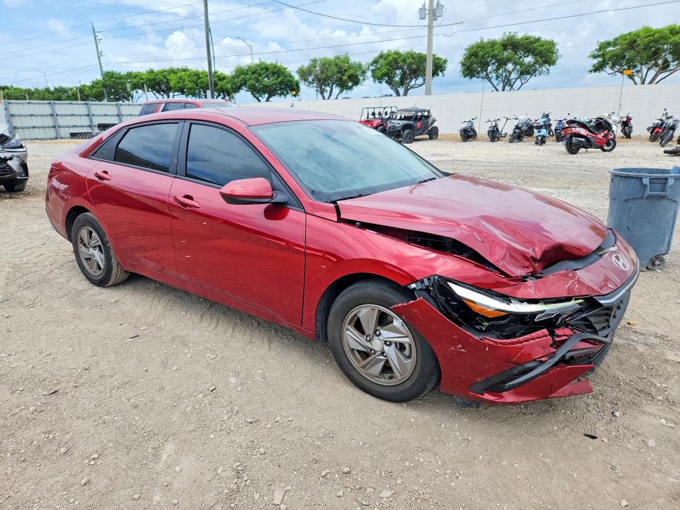 2025 Hyundai Elantra VIN KMHLL4DG8SU882688 COPART salvage auction — FRONT END, Fl - Certificate Of Destruction, sold $3,300 on 2026-07-29 (photo 4)