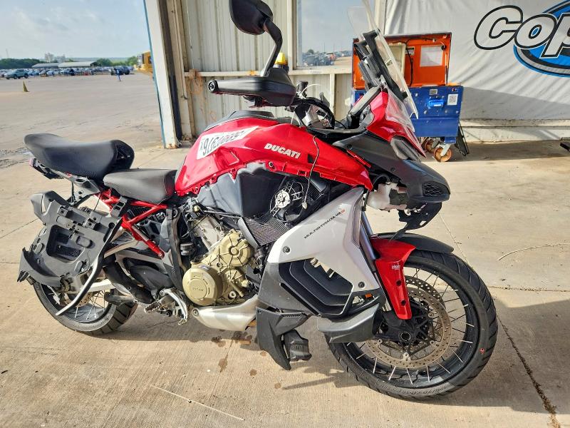 2022 Ducati Multistrada VIN ZDMAALVW6NB012976 COPART salvage auction — FRONT END, Tx - Salvage Vehicle Title, sold $1,600 on 2026-07-30 (photo 1)