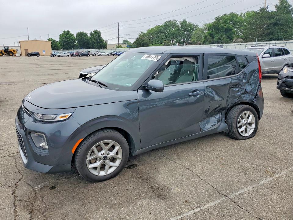 2022 Kia Soul VIN KNDJ23AU9N7834994 COPART salvage auction — SIDE, OH - CERT OF TITLE-SALVAGE, sold $2,100 on 2026-07-17 (photo 1)