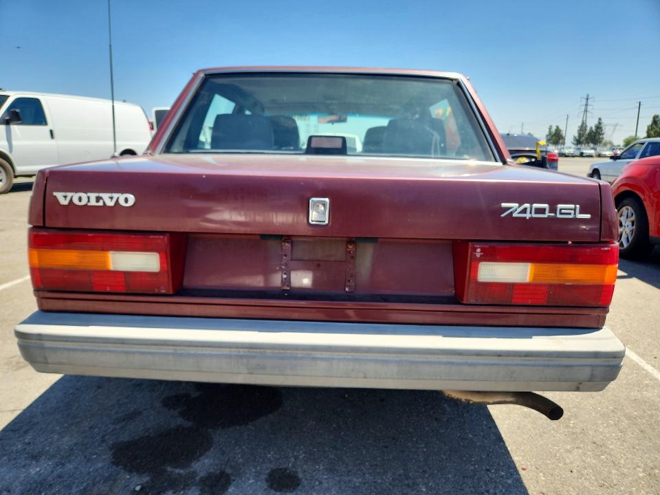 1990 Volvo 740 VIN YV1FA8848L2452536 COPART salvage auction — MINOR DENT/SCRATCHES, Ca - Dis/Dlr/Exp Only Clean Title, sold $200 on 2026-07-04 (photo 6)