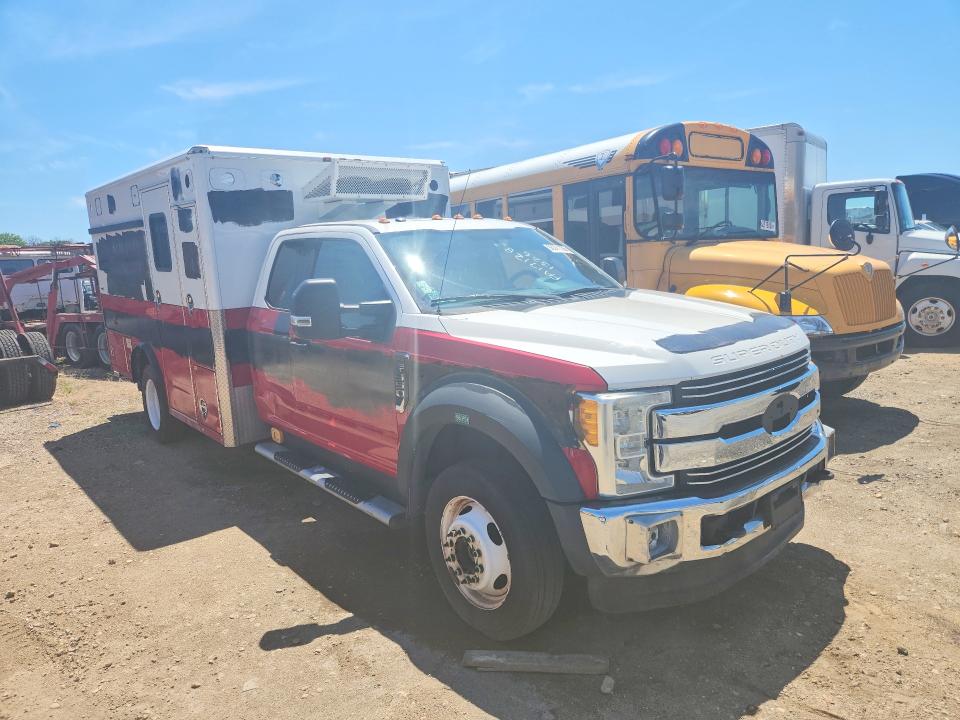 2017 Ford F-550 super duty VIN 1FD0X5HT9HEC91194 COPART salvage auction — MINOR DENT/SCRATCHES, Ny - Certificate Of Title, sold $14,500 on 2026-07-22 (photo 4)