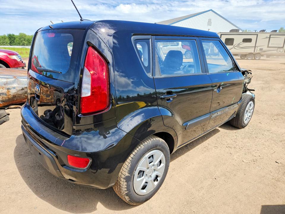 2013 Kia Soul VIN KNDJT2A56D7631480 COPART salvage auction — FRONT END, Salvage Title, sold $950 on 2026-07-16 (photo 3)