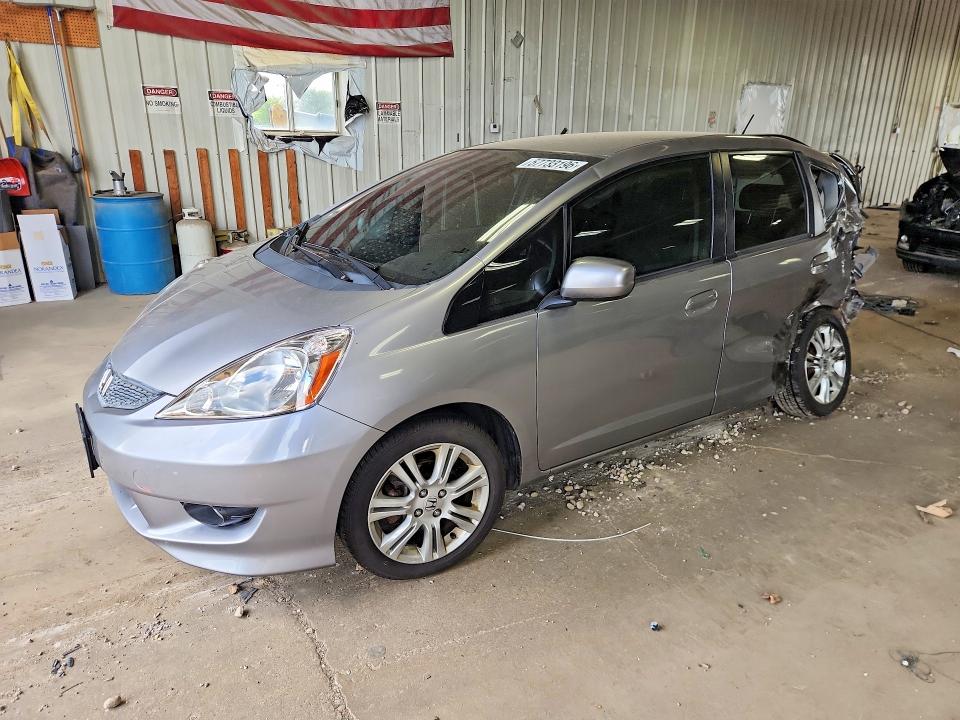 2009 Honda Fit VIN JHMGE88419C003814 COPART salvage auction — REAR END, WI - JUNKED VEHICLE BILL OF SALE, sold $275 on 2026-07-20 (photo 1)