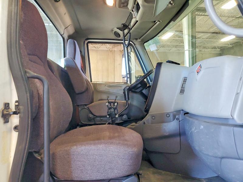 2011 International Prostar VIN 1HSCUSJR5BJ359195 COPART salvage auction — MINOR DENT/SCRATCHES, MN - CERTIFICATE OF TITLE, sold $3,500 on 2026-07-21 (photo 5)