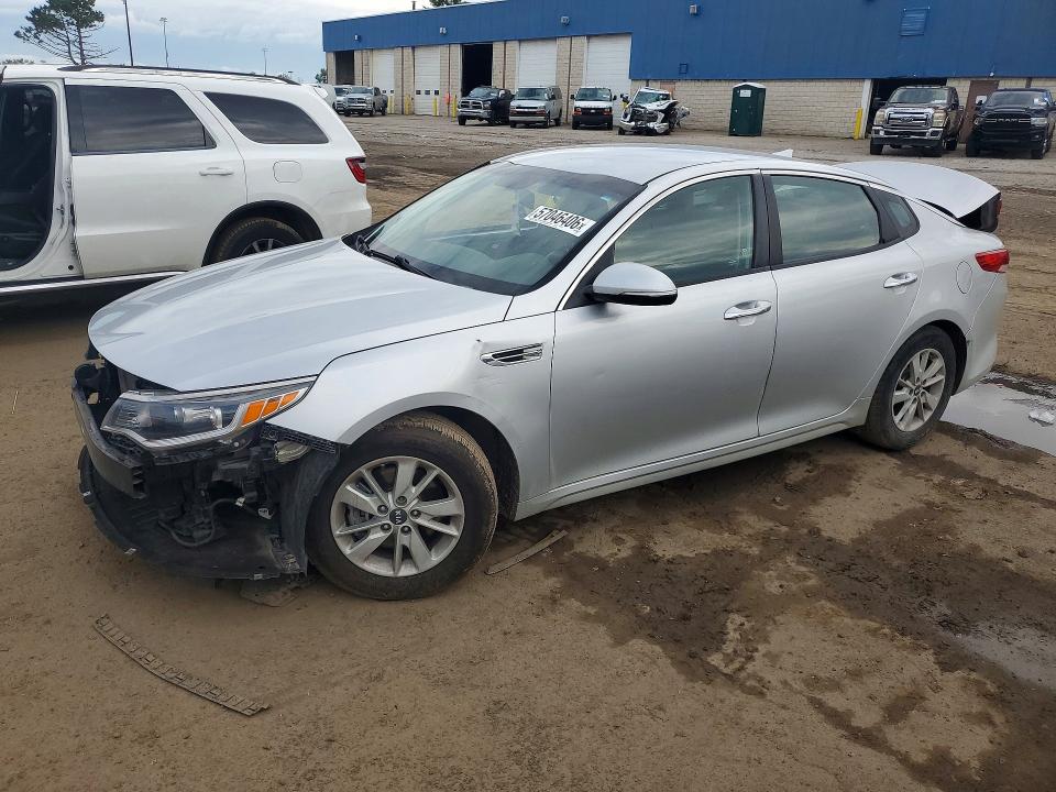 2016 Kia VIN KNAGT4L30G5119812 COPART salvage auction — FRONT END, MI - DEALER ONLY-REBUILT SALVAGE, sold $725 on 2026-07-31 (photo 1)