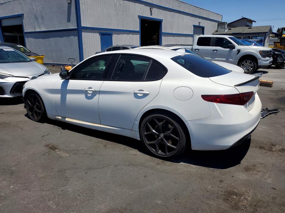 2020 Alfa romeo Giulia VIN ZARFAMAN3L7634302 COPART salvage auction — FRONT END, Nv - Salvage Title (P), sold $3,400 on 2026-07-27 (photo 2)