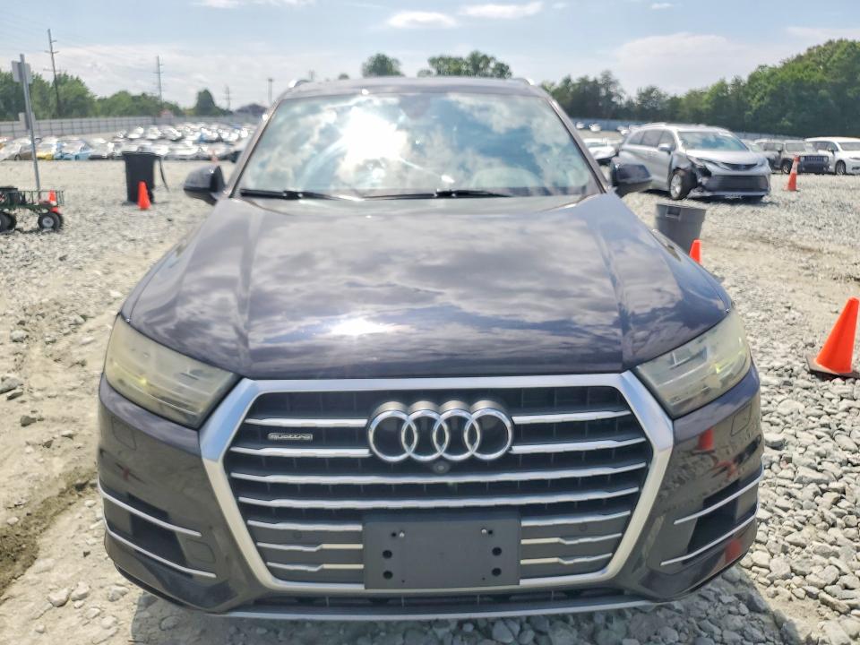 2017 Audi Q7 VIN WA1LAAF78HD010097 COPART salvage auction — MINOR DENT/SCRATCHES, Wv - Dealer Only Clean Title (P), sold $4,100 on 2026-07-15 (photo 5)