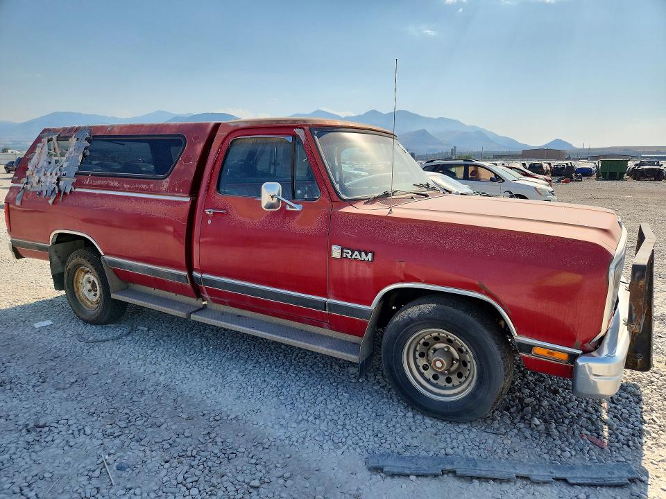 1989 Dodge D-series VIN 1B7FE06X6KS086146 COPART salvage auction — MINOR DENT/SCRATCHES, Ut - Certificate Of Title, sold $150 on 2026-07-10 (photo 4)