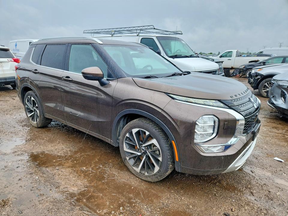 2022 Mitsubishi Outlander VIN JA4J4VA88NZ091879 COPART salvage auction — MINOR DENT/SCRATCHES, Il - Certificate Of Title, sold $11,200 on 2026-07-21 (photo 4)