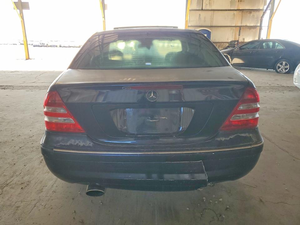 2005 Mercedes-benz C class VIN WDBRF40J05F606701 COPART salvage auction — FRONT END, Az - Certificate Of Title, sold $475 on 2026-07-29 (photo 6)