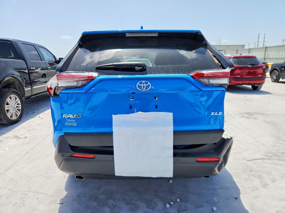 2020 Toyota Rav 4 VIN JTMC1RFV2LD046735 COPART salvage auction — REAR END, Tx - Salvage Vehicle Title, sold $12,400 on 2026-07-31 (photo 6)