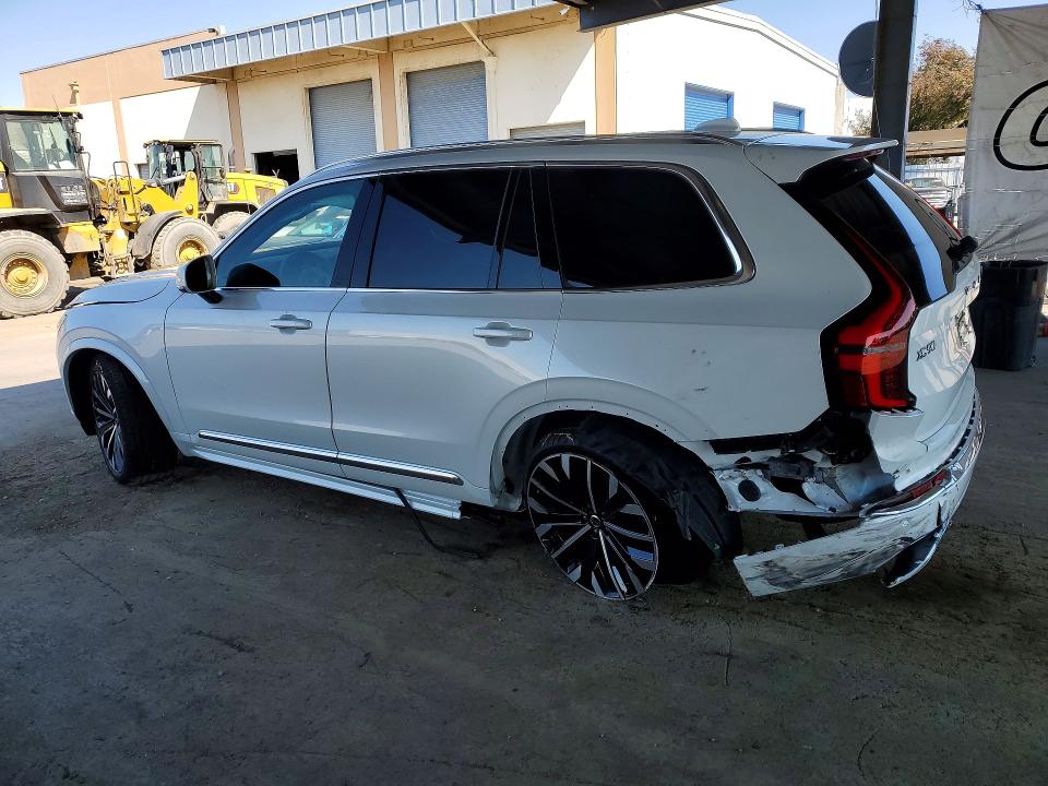 2026 Volvo Xc90 VIN YV4062PE2T1520515 COPART salvage auction — FRONT END, CA - NON-REPAIRABLE VEHICLE CERT, sold $15,800 on 2026-08-17 (photo 2)
