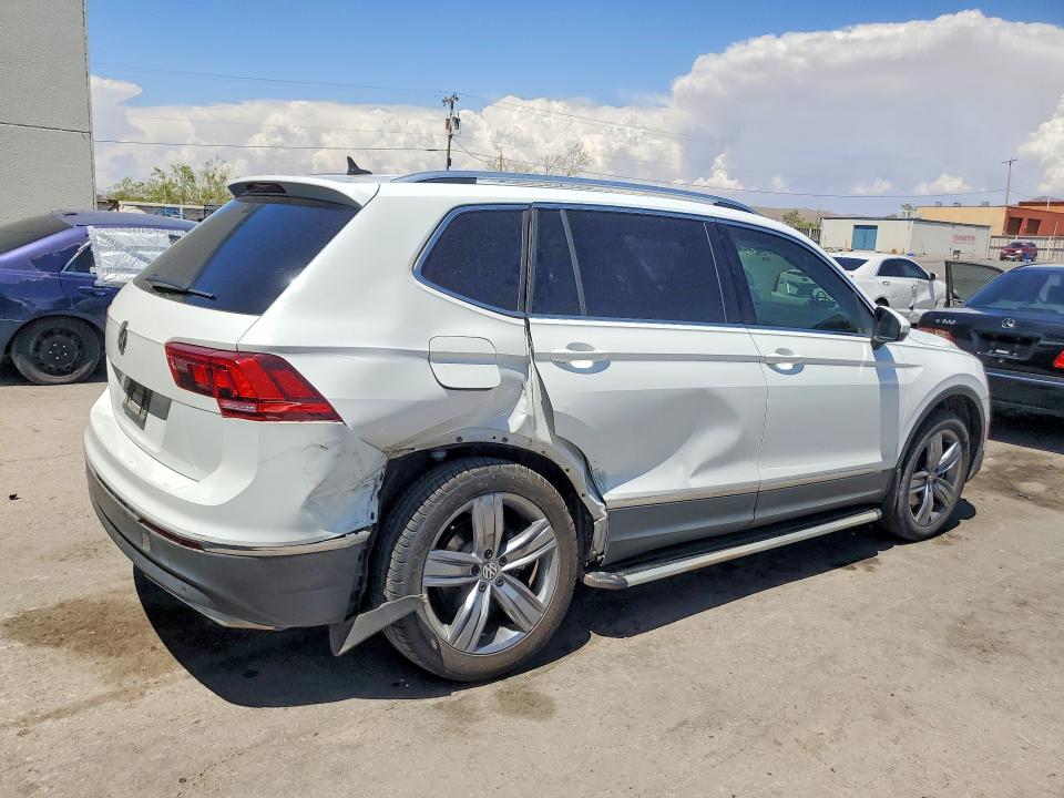2020 Volkswagen Tiguan VIN 3VV3B7AX7LM130839 COPART salvage auction — REAR END, TX - SALVAGE VEHICLE TITLE (P), sold $6,900 on 2026-08-14 (photo 3)
