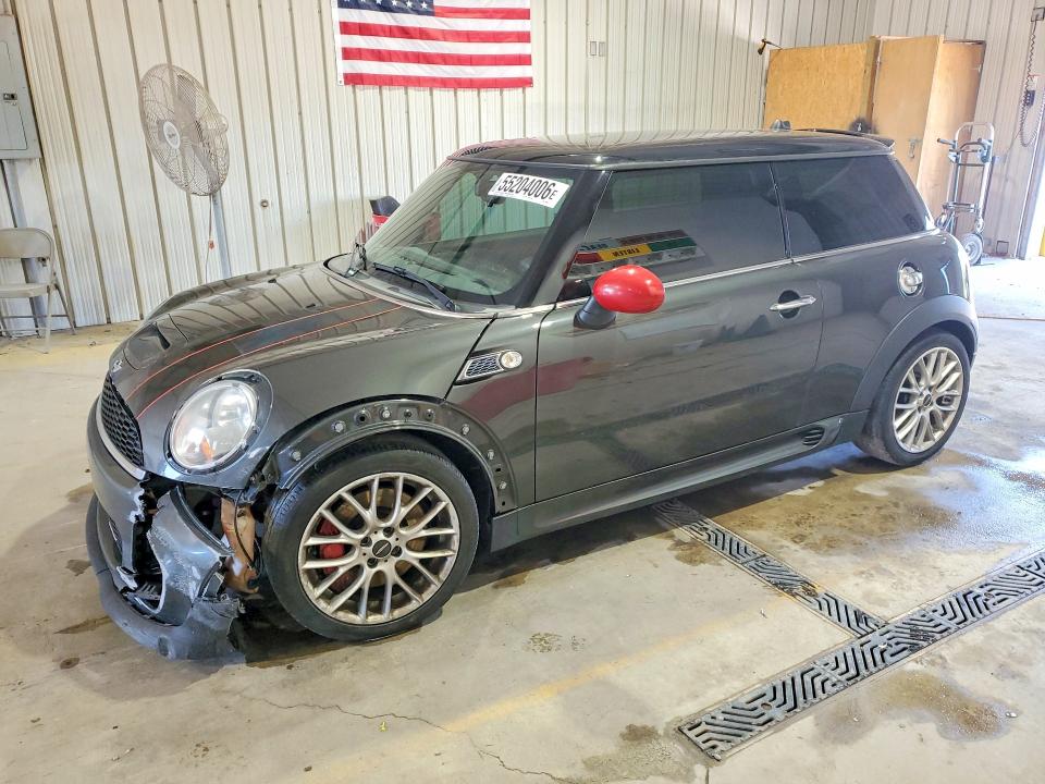 2013 Mini VIN WMWSU9C5XDT384850 COPART salvage auction — FRONT END, Pa - Certificate Of Salvage, sold $2,050 on 2026-08-06 (photo 1)