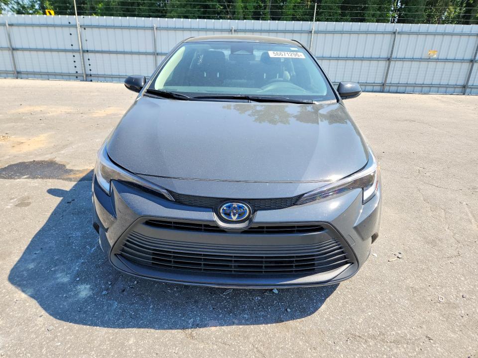 2025 Toyota Corolla VIN JTDBCMFE0S3072201 COPART salvage auction — REAR END, Nc - Salvage Certificate Of Title, sold $5,400 on 2026-07-30 (photo 5)